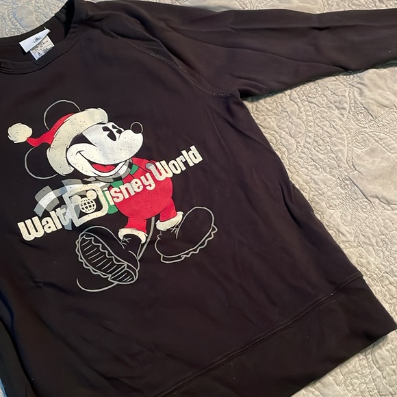 Longsleeve Santa Mickey Mouse Shirt - Picture 3 of 9